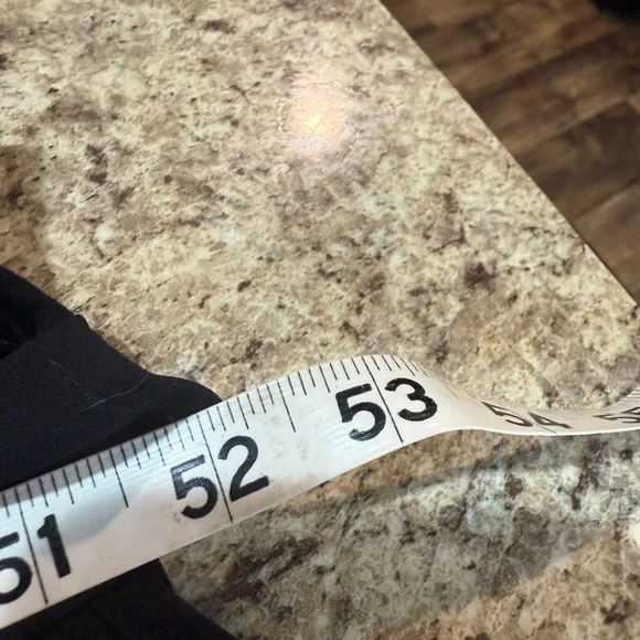 Francesca's Collections Black Off Shoulder Romper Sweetheart Neckline - Picture 5 of 9